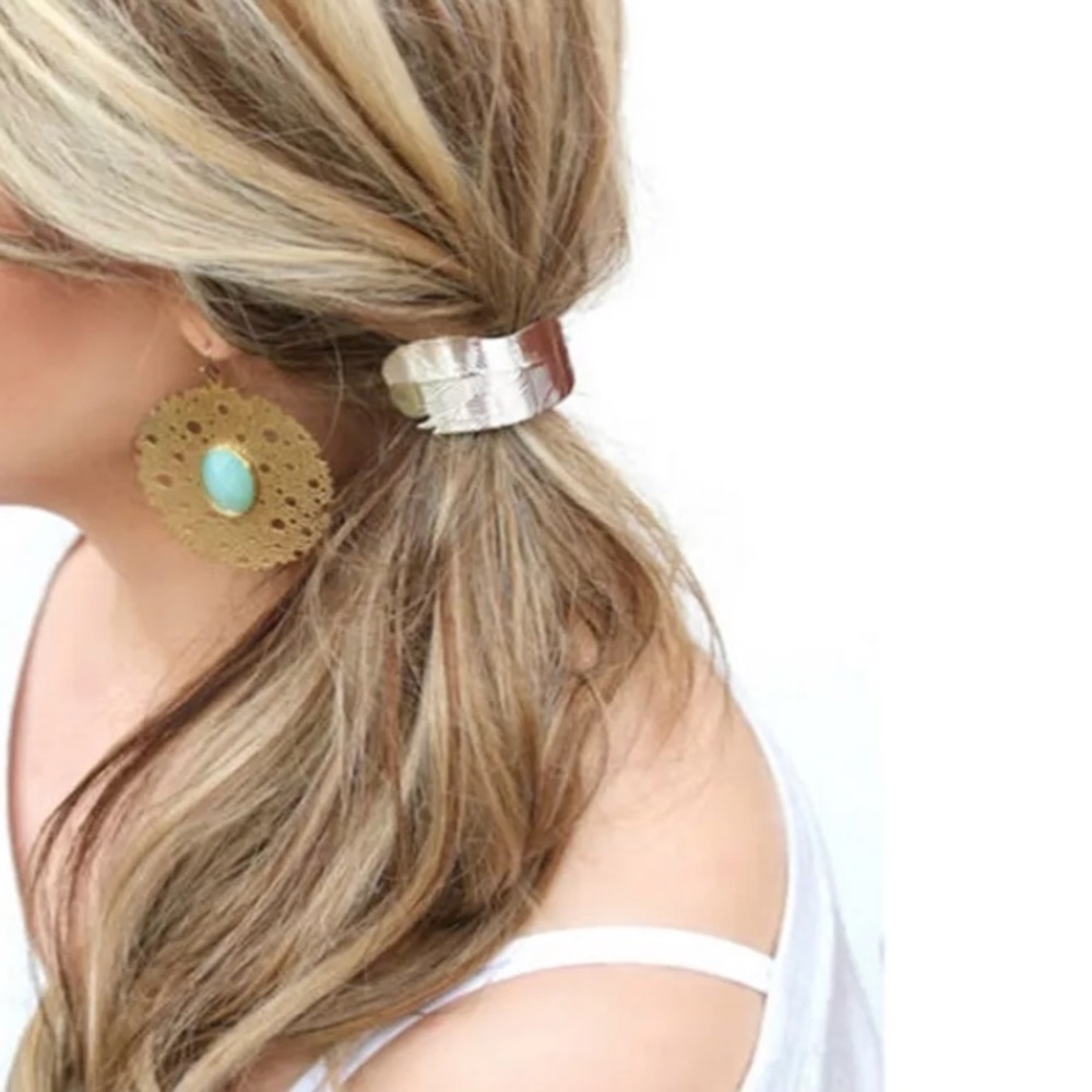 NWT Feather Leaf Gold Silver Minimalist Hair Tie